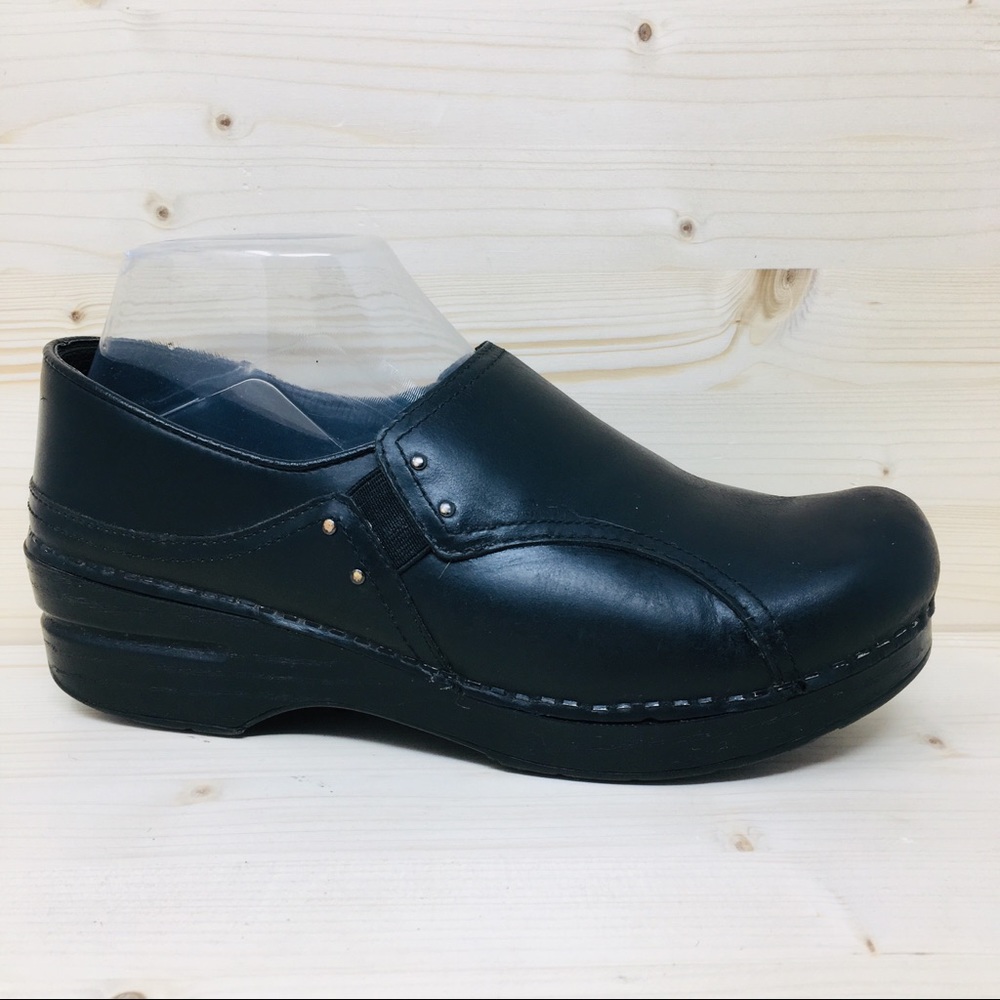 Dansko Women’s Black Clogs Sz 9M - Picture 2 of 8
